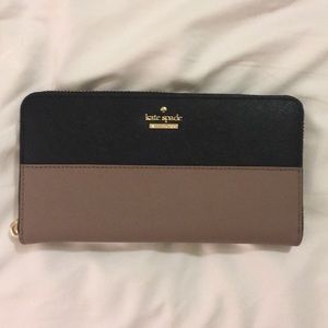 Kate spade Cameron street wallet